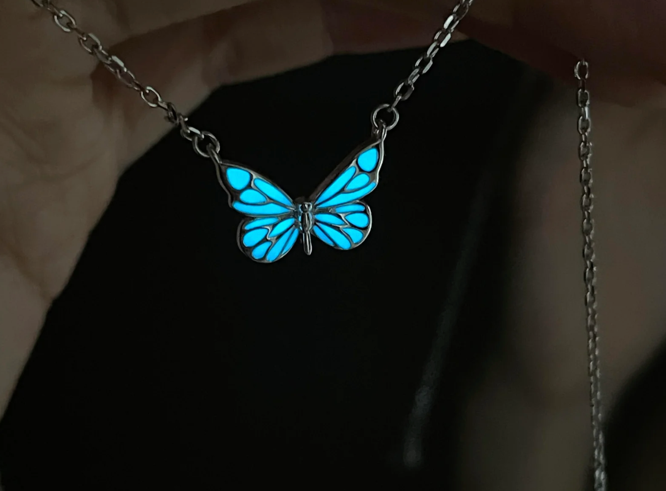 Collier Papillon Céleste Lumineux